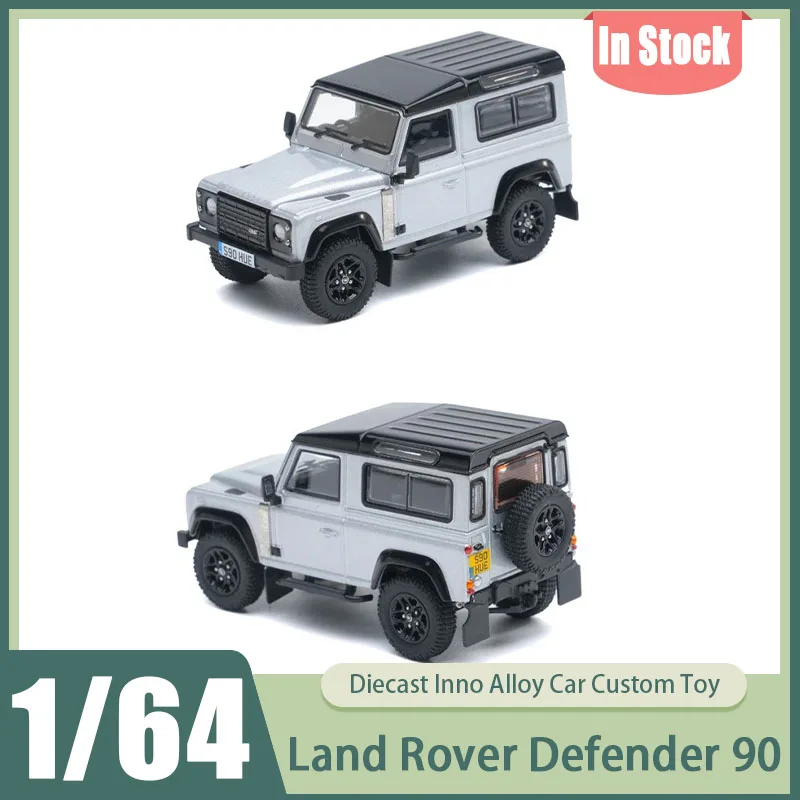 

В наличии: Коллекционная модель внедорожника Land Rover Defender 90 2015 года, серебристая, масштаб 1:64, 2 000 000-я серия, для мальчиков и детей.
