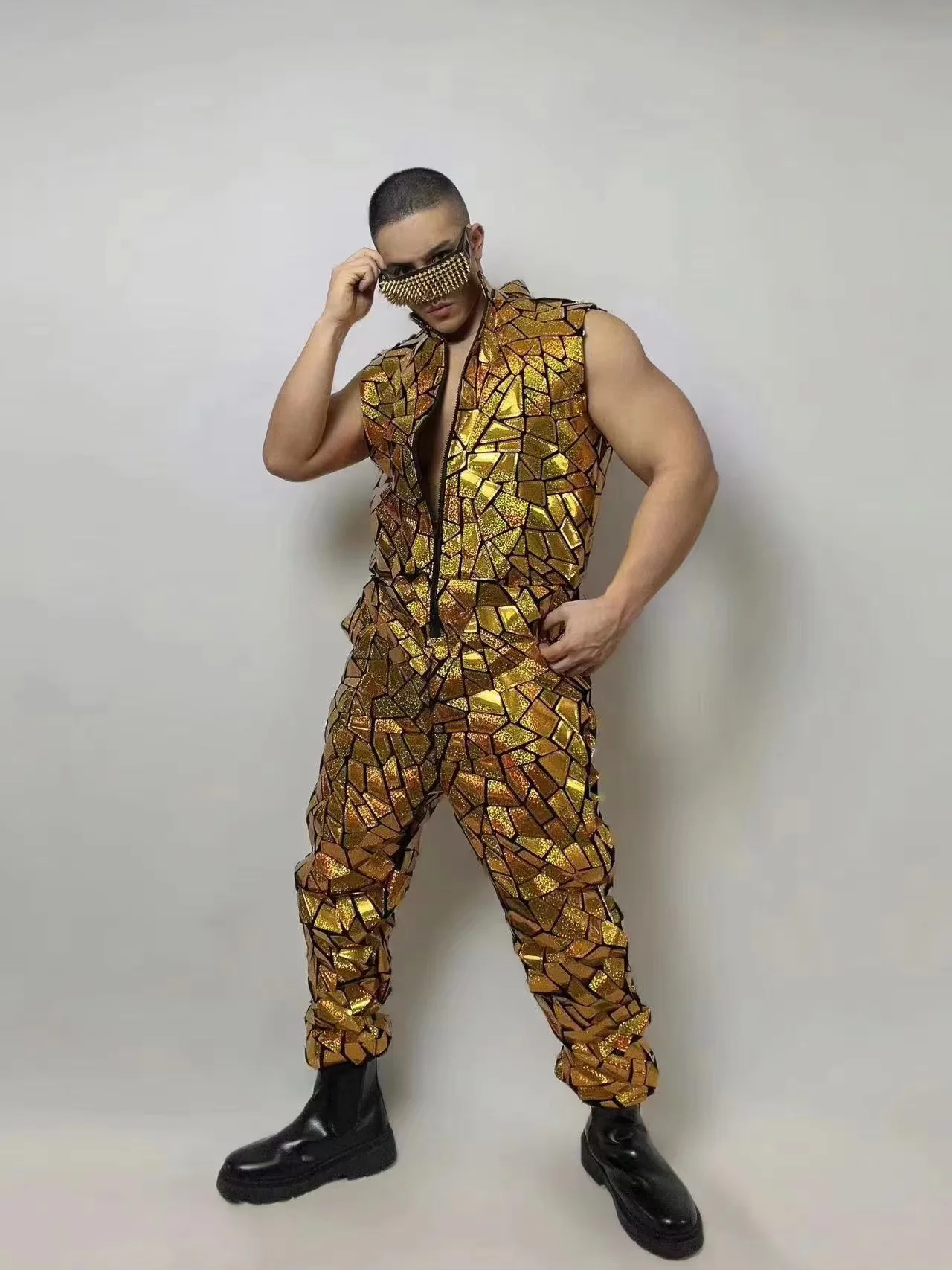 

Nightclub Bar Male Singer Dancer Gogo Costumes Men's Gold Mirror Jumpsuits One-piece Lens Tooling Costumes