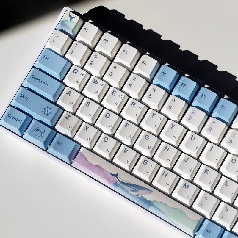 

Haiyun theme keycaps, elegant sea blue color scheme pbt sublimation original height, with customized mechanical keyboard