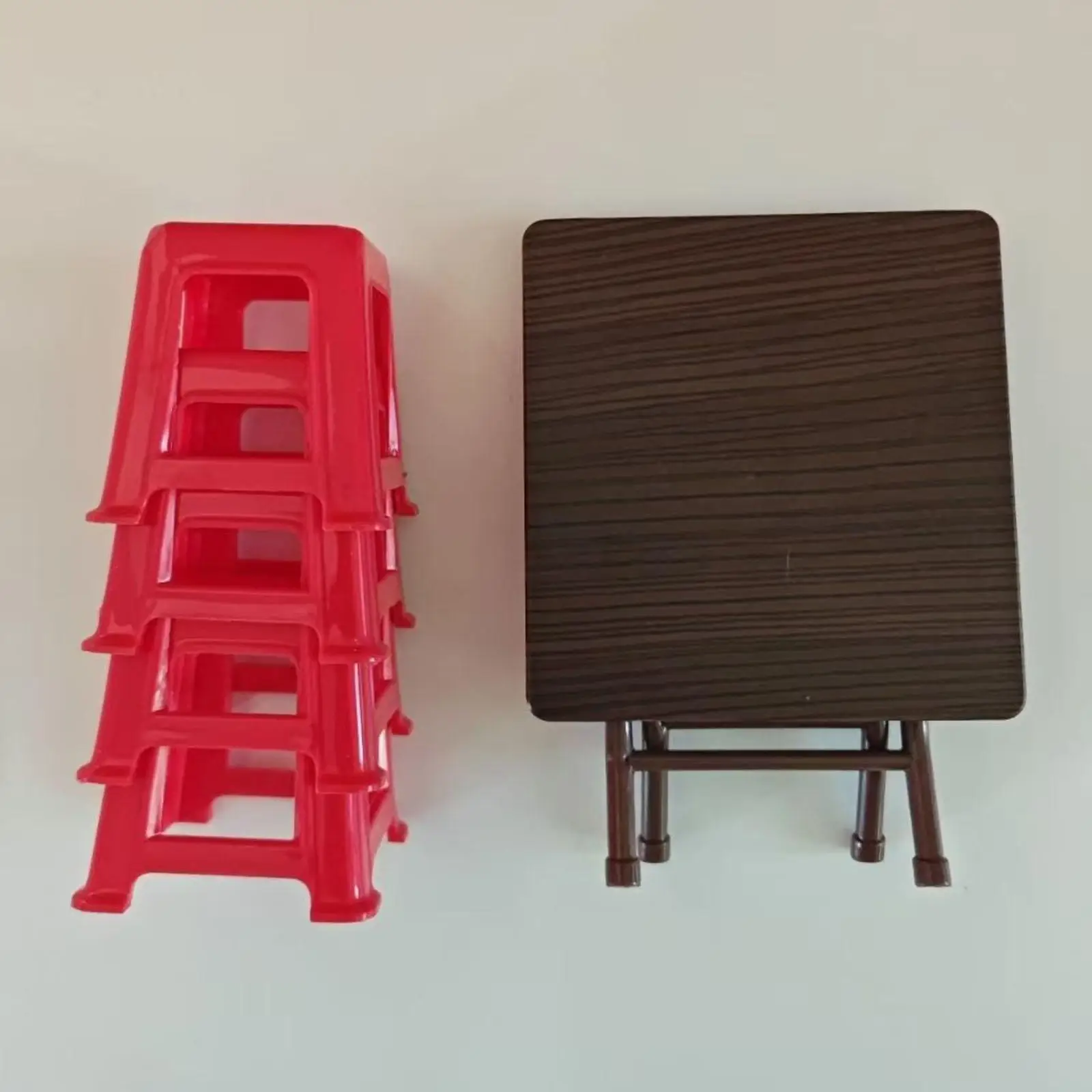 1:12 Miniaturowy model biurka dla lalek Akcesoria do dekoracji z 4 krzesłami Miniaturowy stół meblowy do wystroju domu