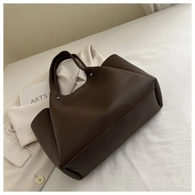 Large Capacity Tote Bag Women's New Retro Versatile College Student Texture Class Travel Commuting PU Bag