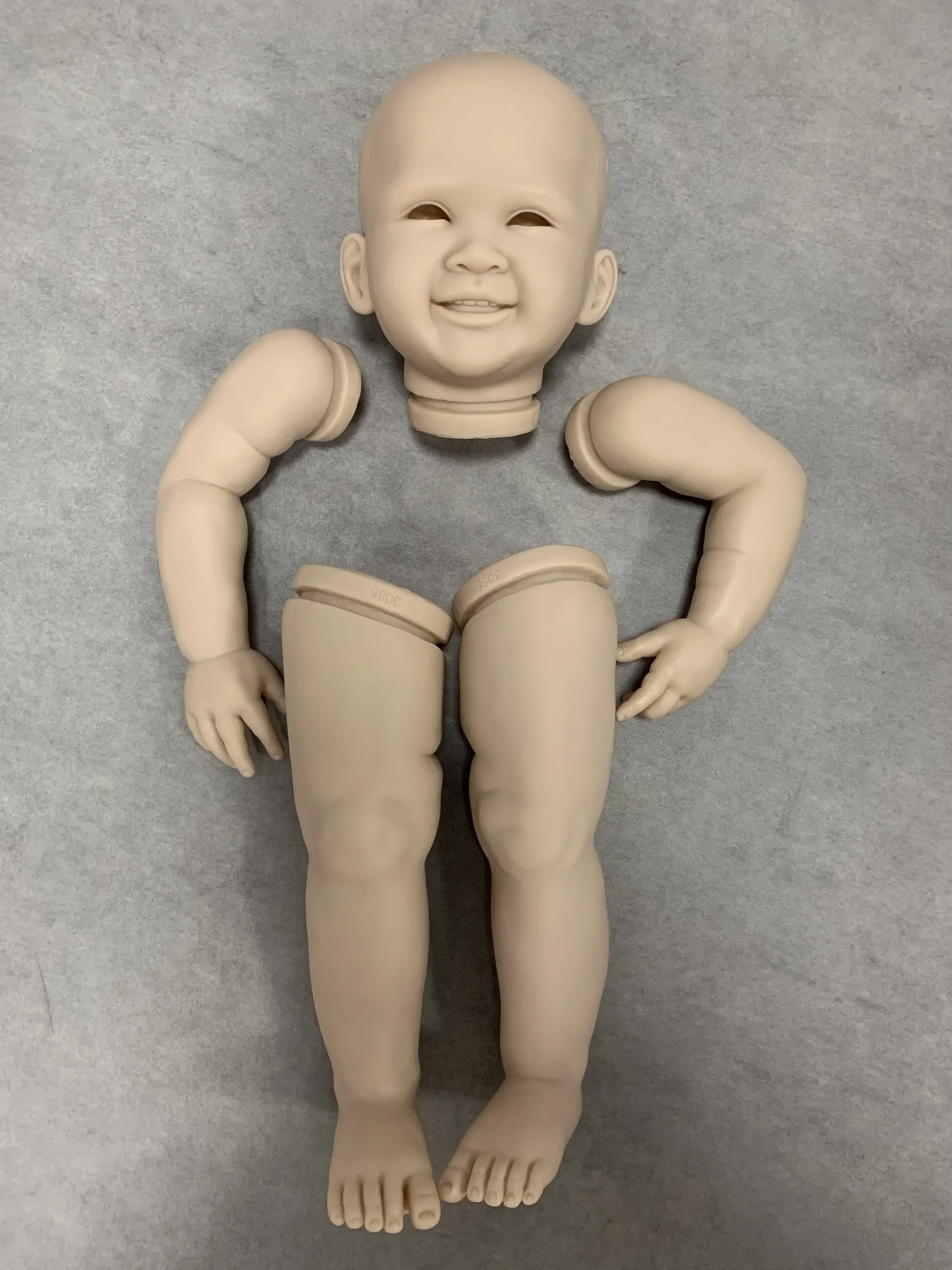 28inch Renata Reborn doll Already Painted Kits/Unpainted Kit Soft vinyl fresh color with eyes and cloth body DIY Doll Part