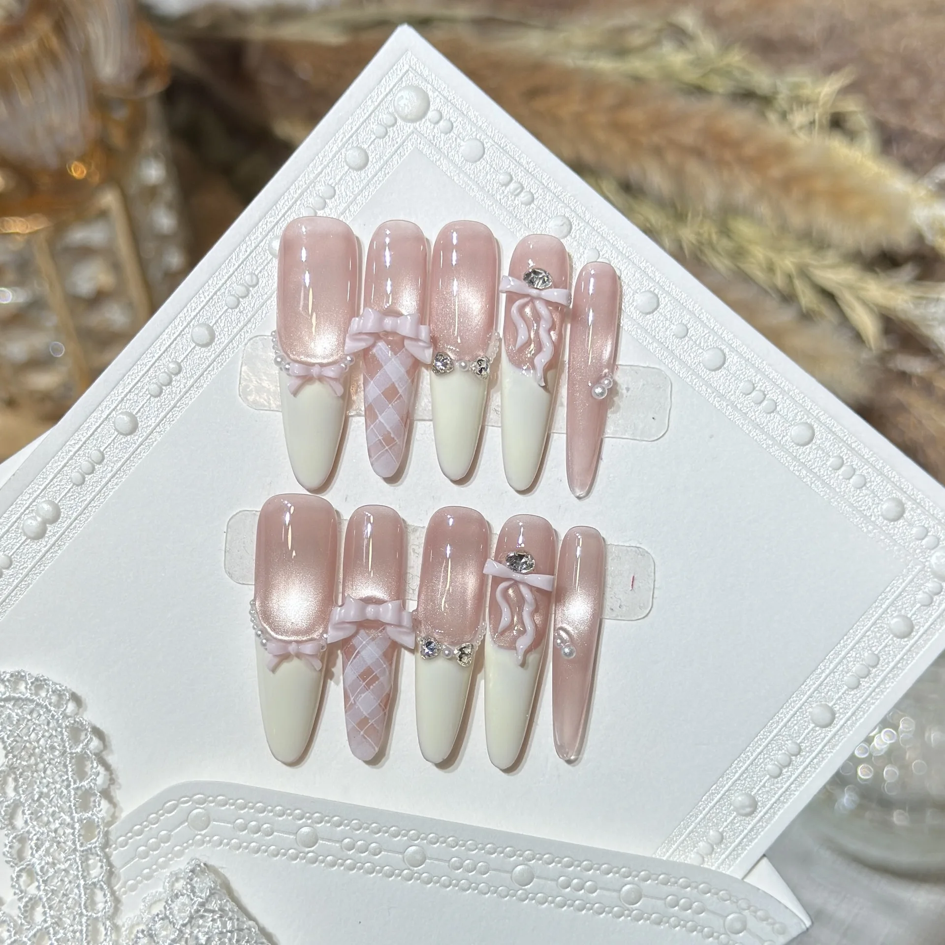 

10pcs Handmade Pink Plaid Design Cat Eyes Long Almond Press On Nails Pearl 3D Butterfly Bow Decor Fake Nails False Nails