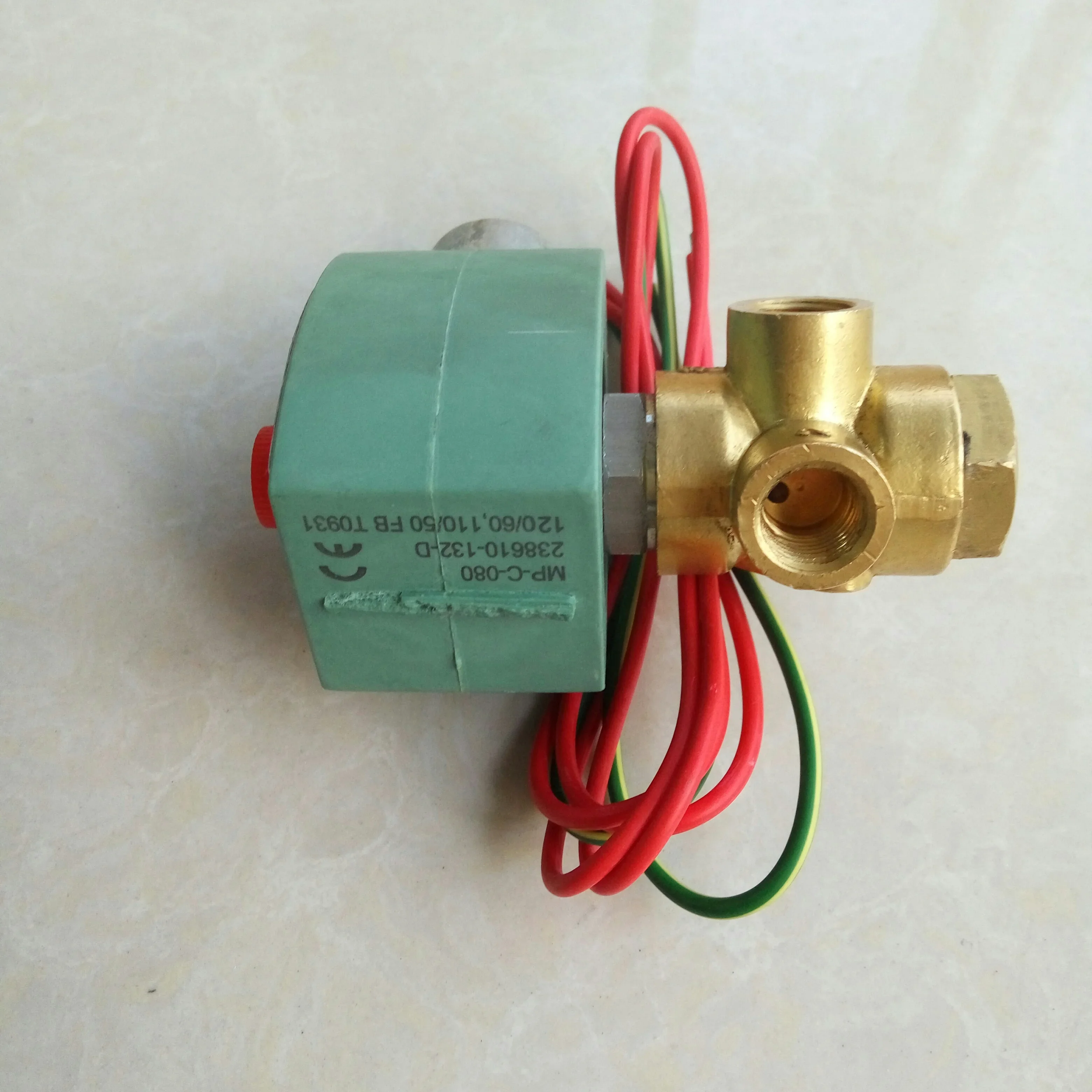 Good quality air compressor spare parts Solenoid valve 250038-674 apply to Sullair