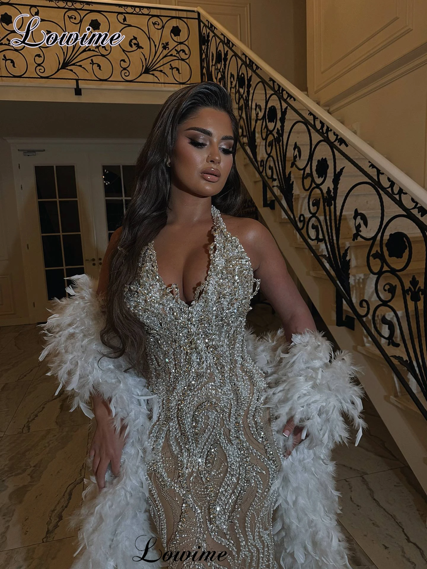 Newest Crystals Prom Dresses Mermaid Halter Elegant Evening Party Dresses With Feathers Cape Fashion Walk Dresses Customized