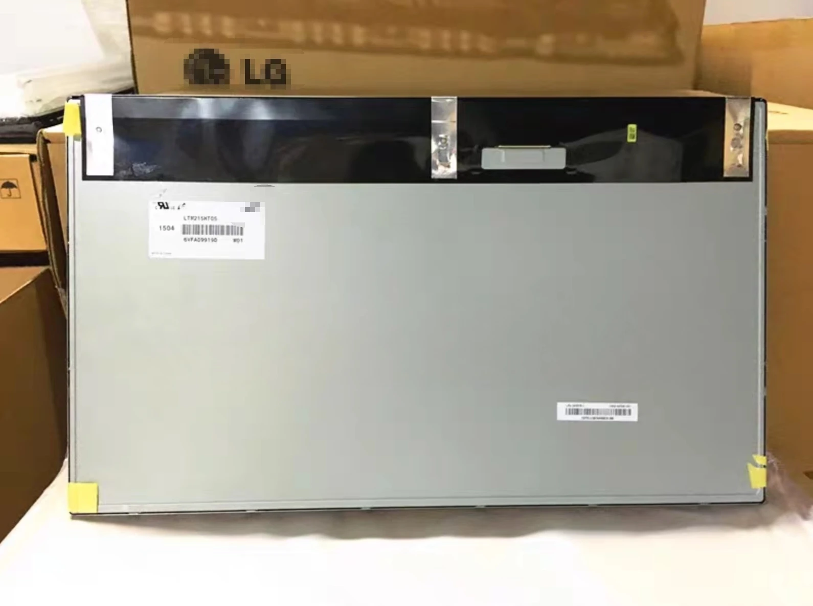 

Original A+ Grade lcd panel LTM215HT05 in stock 12 months warranty