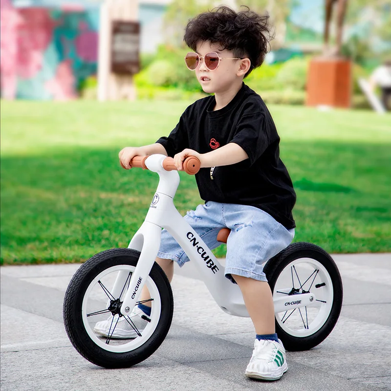 Selfree Kids Balance Bike Nylon 3-6 Years Old Two Wheel Scooter Pedal-less Walker Bike Balance Bike Kids Bicycle For Kids