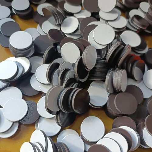 Imagen 1 del producto Tira magnética adecuada redondeada con imanes de goma adhesivos, hoja magnética suave autoadhesiva con respaldo adhesivo fuerte