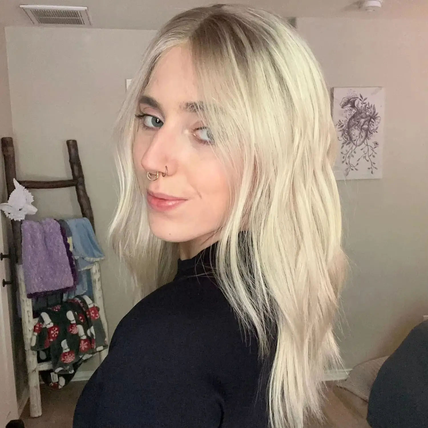 

20 Inches Ash Blonde Synthetic Lace Top Wigs With Dark Roots Realistic Look Natural Hairline Deep Wave Medium Length Soft Hair