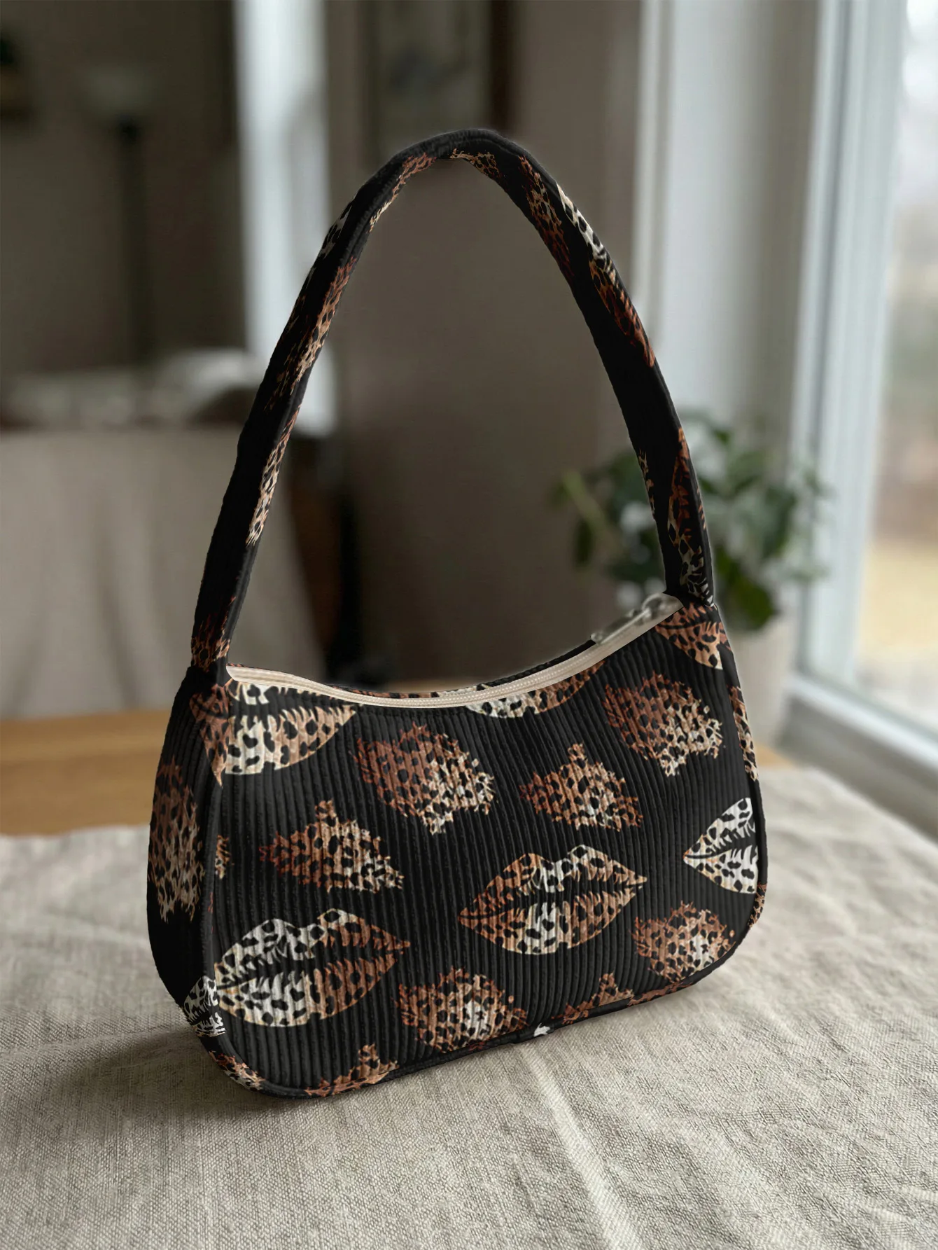 Trendy Leopard Print Lips Pattern Shoulder Bag, Corduroy Underarm Bag for Daily Casual Use