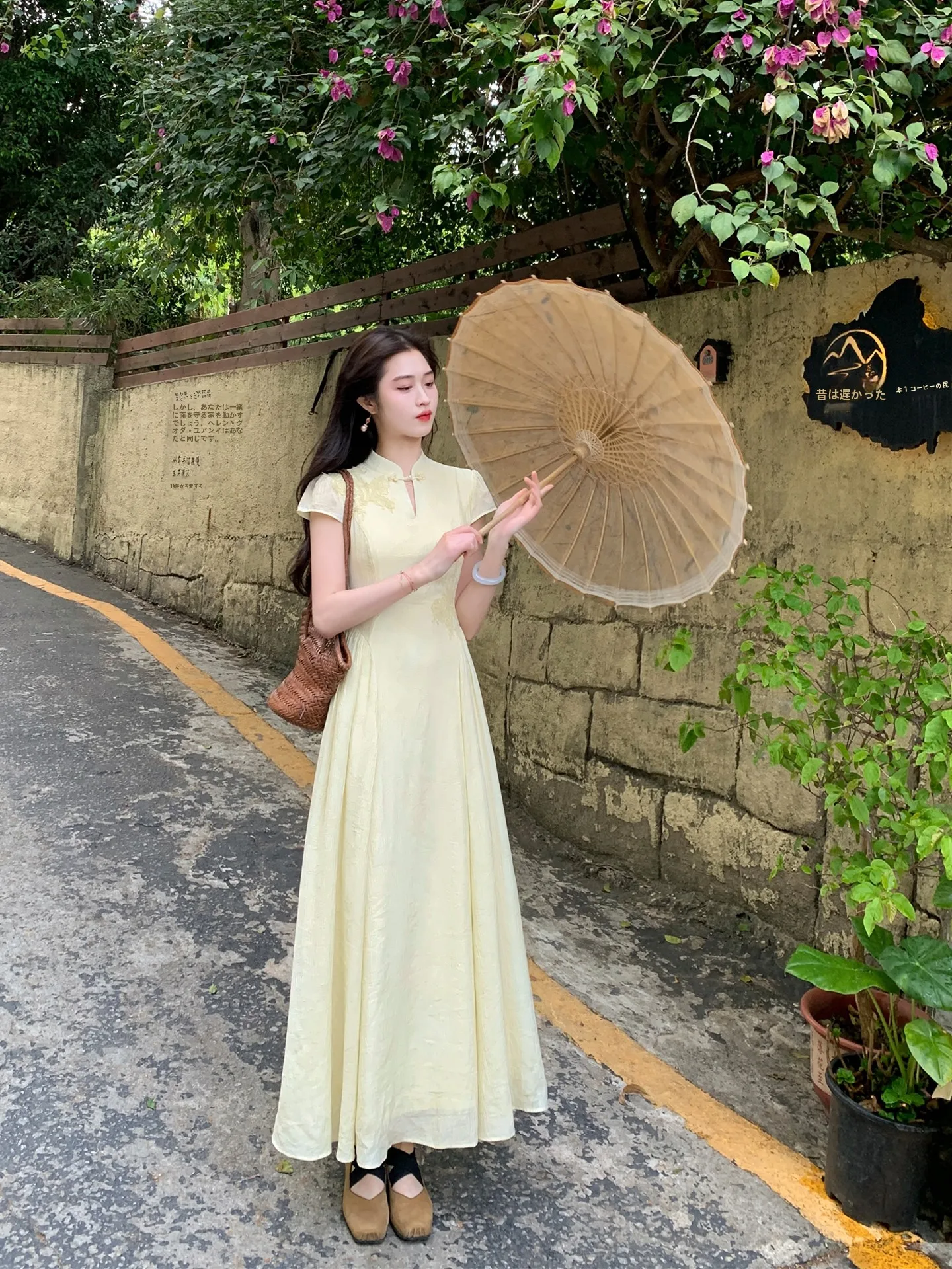 

Желтое кружевное платье макси с цветочным пэчворком и утягивающей талией, в традиционном китайском стиле, для женщин