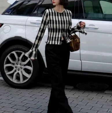 Women 2026 Black White Contrast Plaid Shirt Slim Fit Flare Sleeve French Style Autumn Button-Up Casual Blouse Top