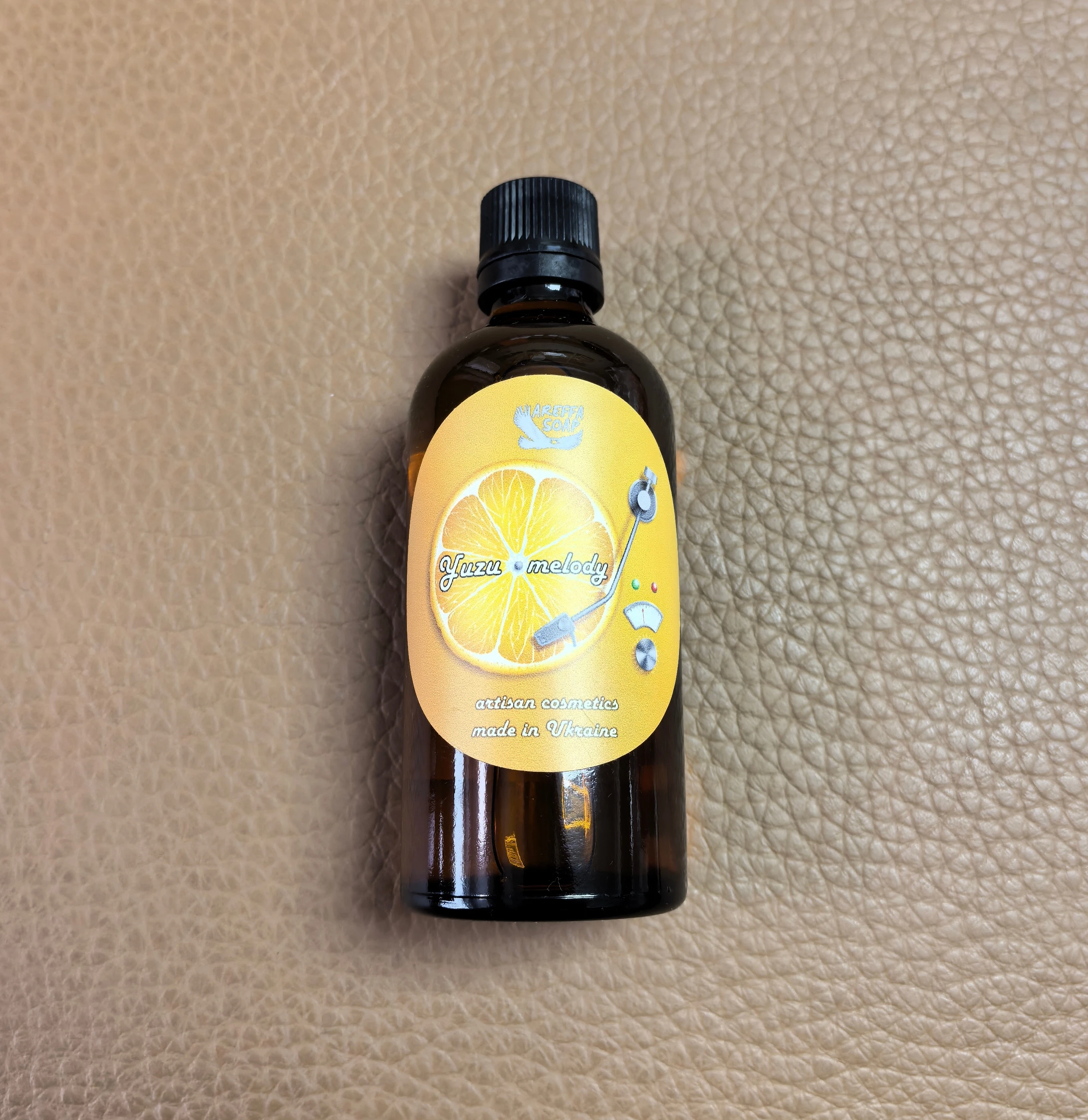 eau-apres-rasage-afrorita-100ml-rasage-manuel-universel-outil-d'hygiene-personnelle-produit-menager-familial