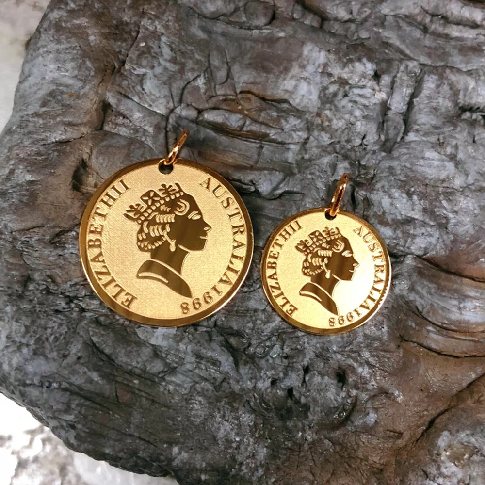 Горячий стиль, круглая подвеска с портретом головы королевы Елизаветы, ожерелье из титановой стали, позолоченная монета, женские ювелирные изделия