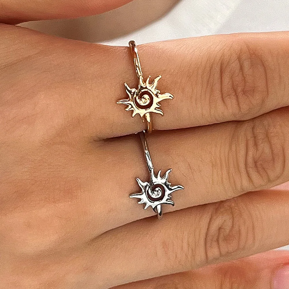 Vintage Exaggerated Personality Trend Vortex Sun Open Rings for Women Unique Design Daily Accessories Party Fashion Jewelry Gift