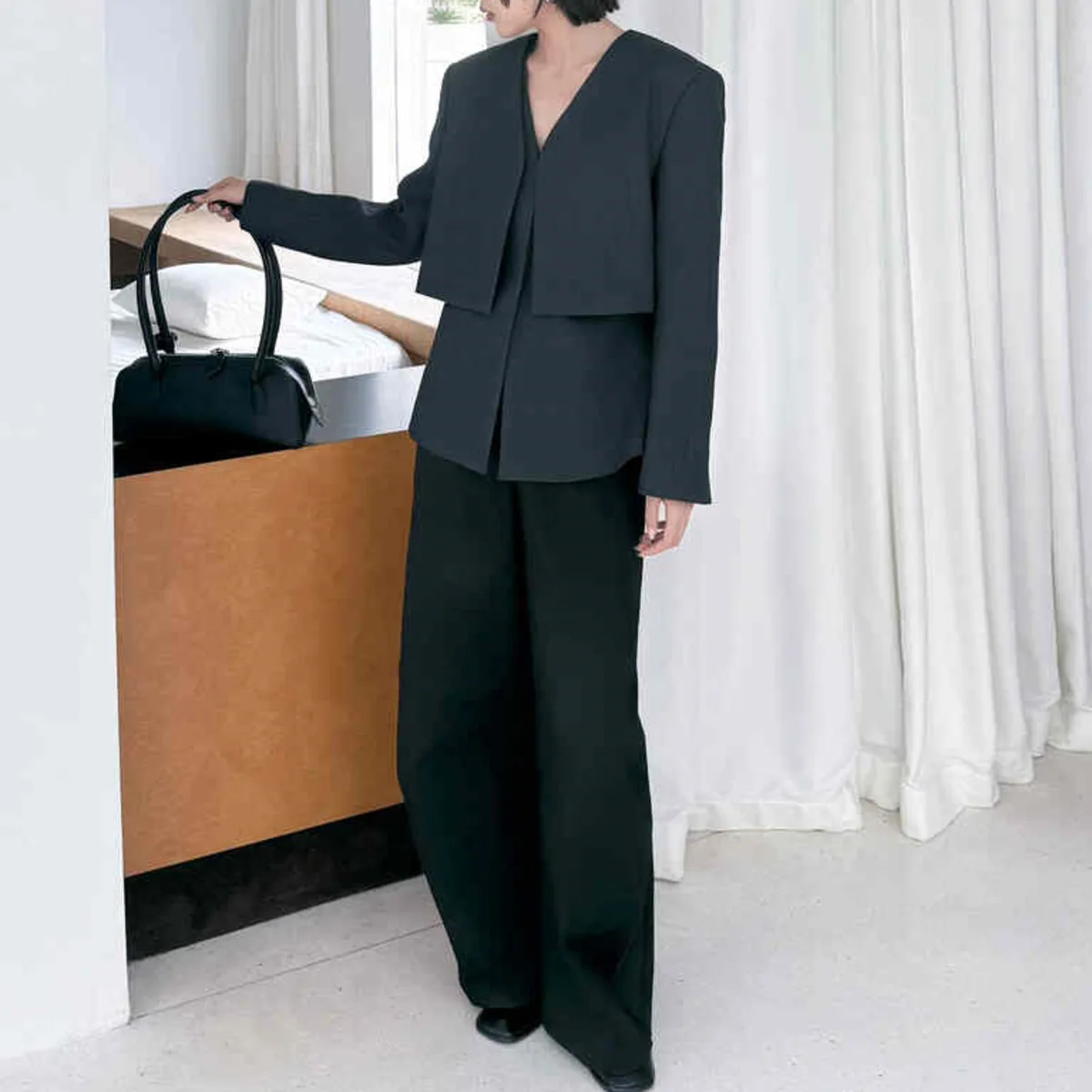 

VTKW Woman's Blazer V-neck Solid Color Irregular Design 2025 Spring New High-quality Loose Short Pants Two-piece Set Assembling