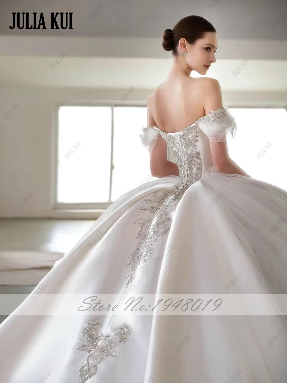 جوليا كوي مخصص خمر الساتان منتفخ الكرة ثوب فساتين الزفاف الديكور التطريز ذيل شابيل قبالة الكتف فساتين العروس #3