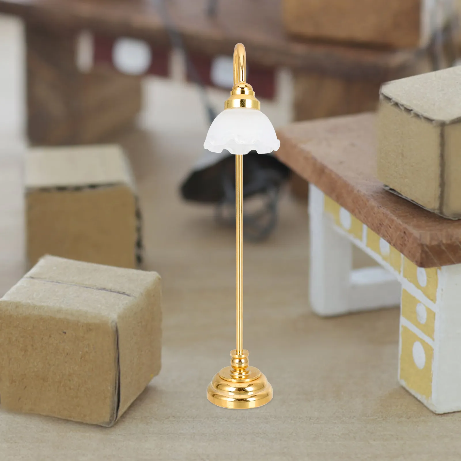 

Миниатюрный светодиодный напольный светильник, реалистичная имитация, декоративный элемент для миниатюрного дома, аксессуар для мебели