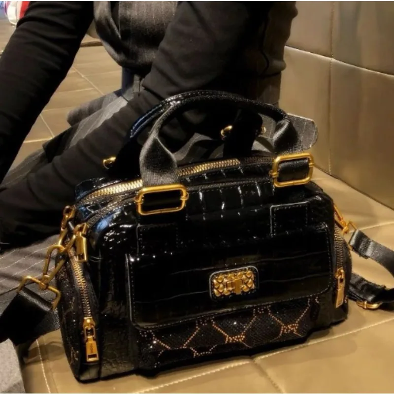 

Leather Hot Diamond Pillow Bag for Women New Multi-compartment Crossbody Bag , Large Capacity Single-shoulder Genuine Leather