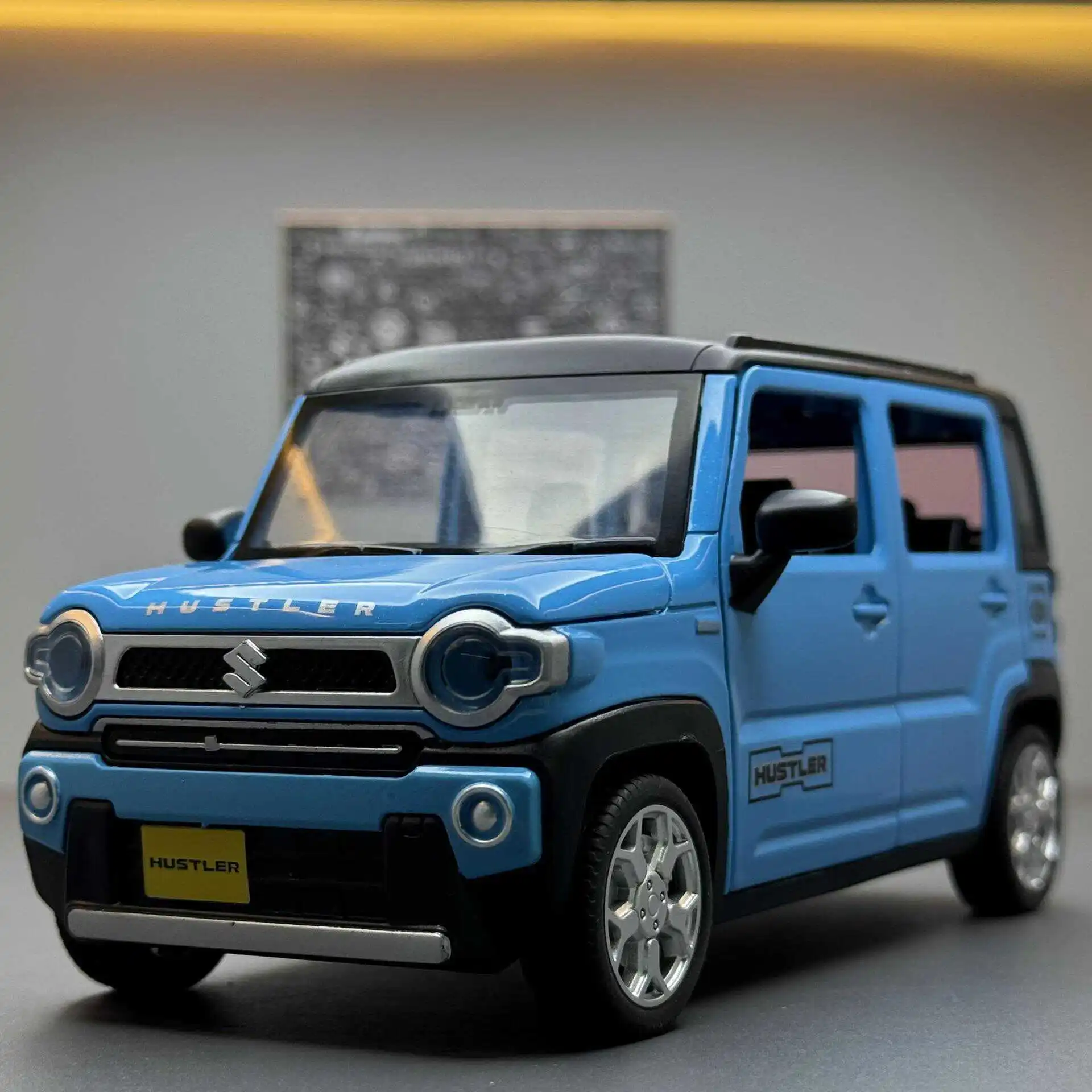 1:22 Suzuki Hustler SUV modello di auto in lega suono e luce tirare indietro giocattolo per bambini da collezione regalo di compleanno