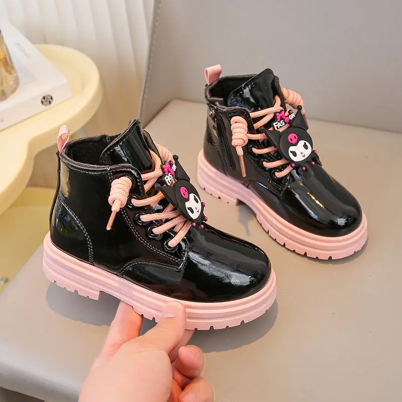 Cute Sanrio Kuromi creative cartoon pattern girls simple fashion versatile non-slip wear-resistant plus velvet warm Martin boots