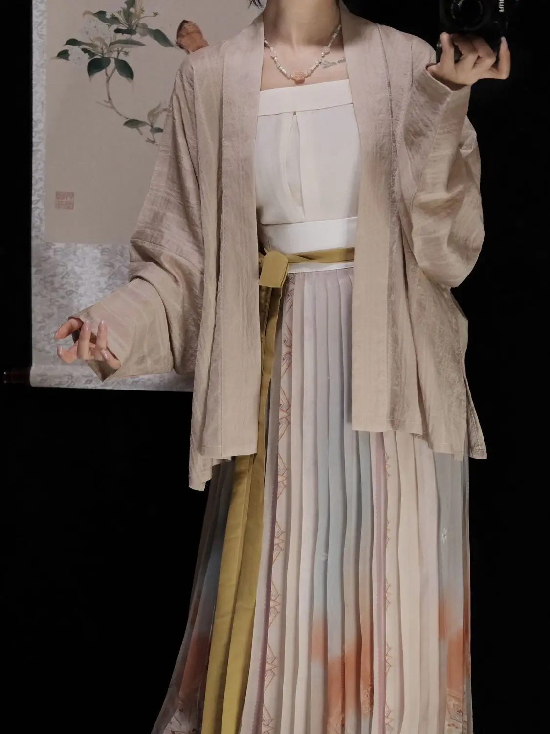 Chinese Style Song Hanfu Women Summer multi-colored Silk open-back Aircraft Sling Pleated Skirt Women Daily Hanfu Cardigan