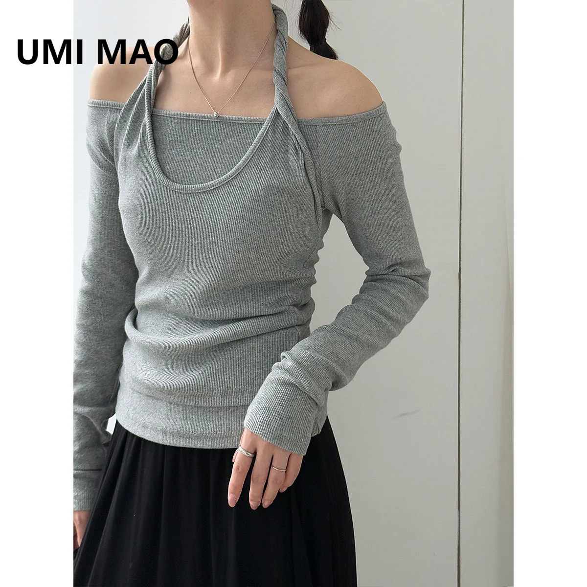 

UMI MAO Top Design Sense с бретелькой на шее, искусственная двухсекционная футболка с длинными рукавами для женщин, осенний новый корейский модный многослойный топ