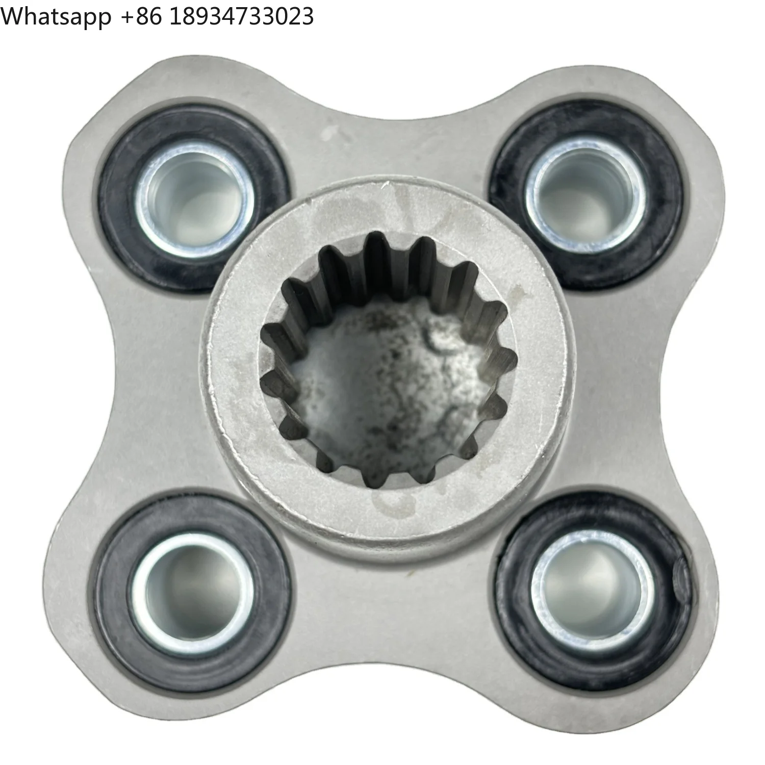New 15 Splines Hydraulic Pump Coupler D136083 253541A1 for 580K 580SK 580L 590SL Engine