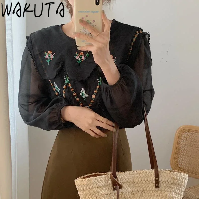 

WAKUTA Embroidery Floral Vintage Sweet Blouses Female Shirt Korean Style Elegant Loose Peter Pan Neck 2 Colors Fairy Tops 9B600