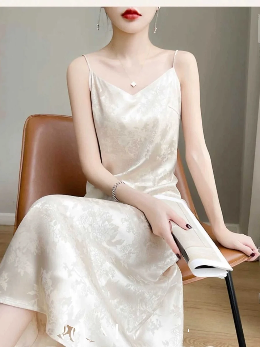 New Chinese Style Embroidered Strap Dress Women Summer Fashion Slim Fit A-Line Skirt Inner Wear High Waist Long V-Neck Dress