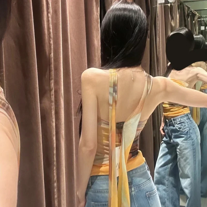 Haut tubulaire plissé à col licou pour femmes, coupe cintrée, Design de Niche, une ligne, enveloppant la poitrine, nouvelle collection été 2025