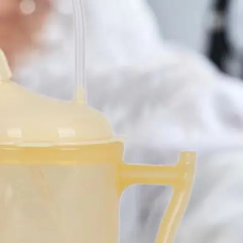 

Adult Sippy Cup Handle Plastic Mug Drinking Cup Disabled Lying-in Woman Elderly Spill Proof Dysphagia Cup Parkinsons Aids Living