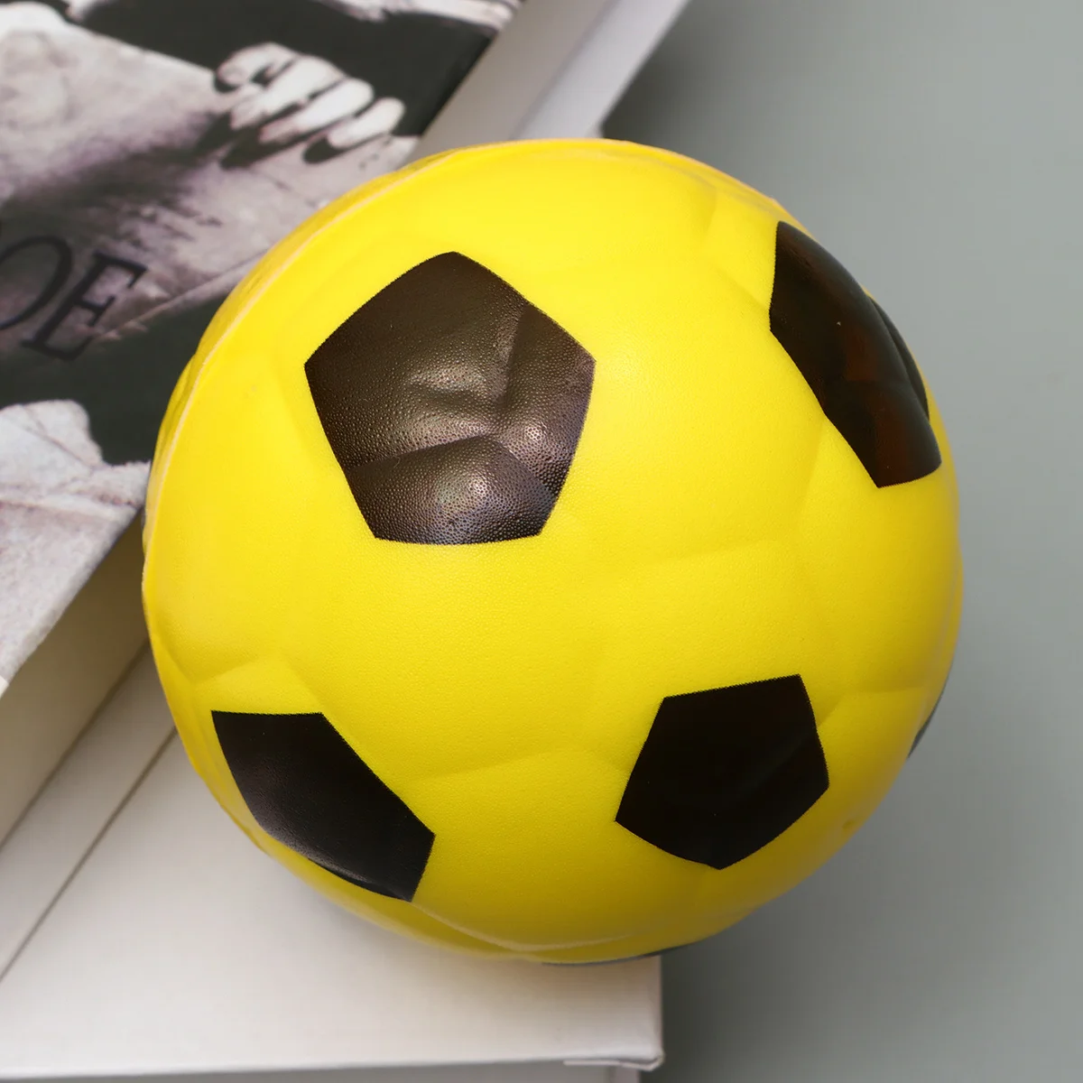 

1pc Solid Sponge 10Cm Soft Pu Kids Ball For Outdoor Indoor Balls Small Soccer Sports Balls Birthday Gift