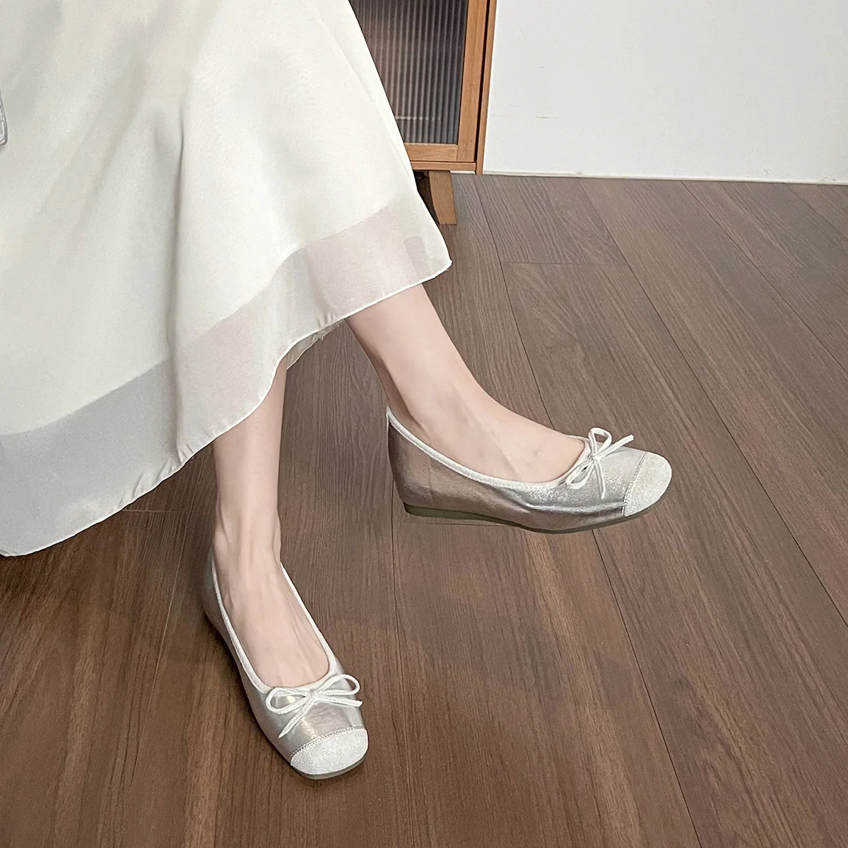 2025 ربيع جديد إمرأة حذاء مسطح حذاء مسطح جولة تو الانزلاق على السيدات أحذية لوفر عادية شقة لينة وحيد موضة Baller #4