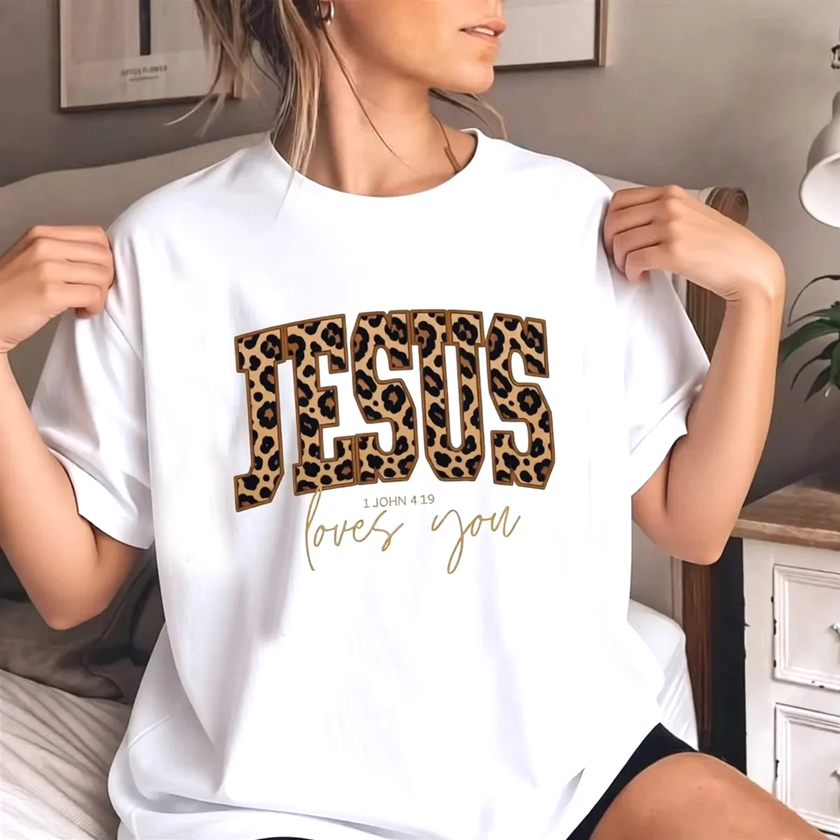 Women's Christian Casual Round Neck Graphic Tee Cheetah Graphic Bible Verse Faith Inspired Shirts for Women Aesthetics Clothes