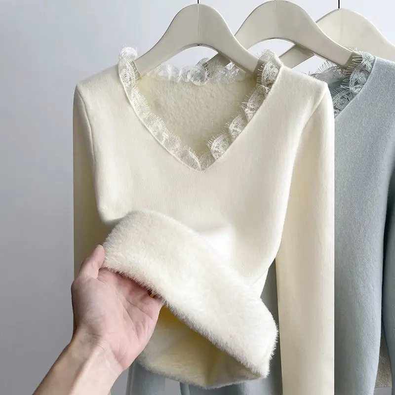 

Однотонный вязаный свитер с V-образным вырезом, женский, приталенный, с флисовой подкладкой, с кружевными вставками, корейский стиль, утепленный, теплый пуловер