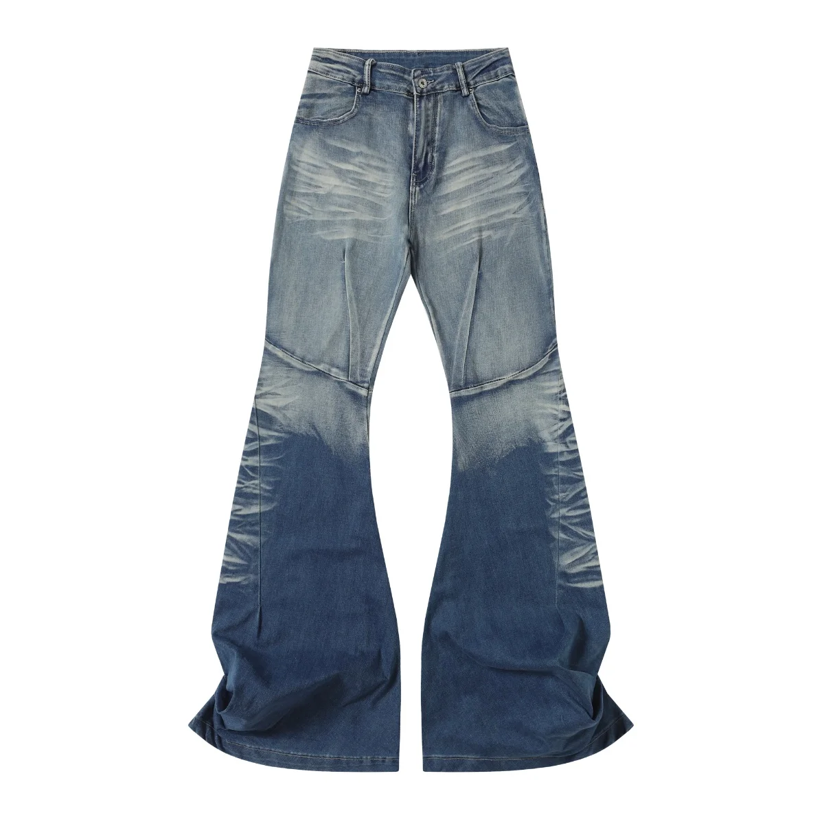 

Новые американские джинсы в классическом стиле с эффектом потертости и градиентом синего и белого цветов.