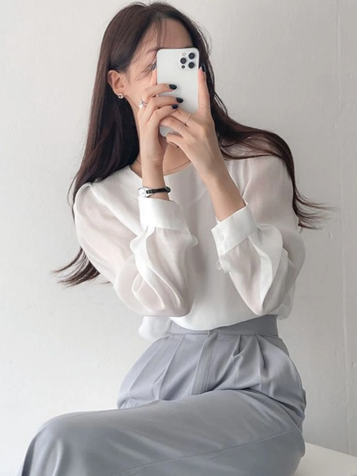 

Chic round Ne Bubble Sve irt Women's Base Layer Elegance Inner Wear Semi-Transparent Long Sve Chiffon Top Spring 2023