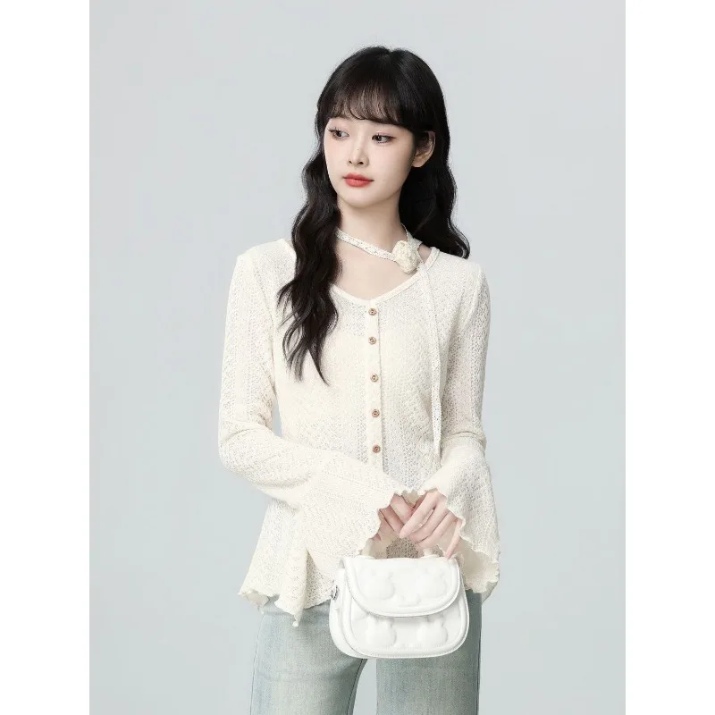 

Французский абрикосовый свитер с v-образным вырезом и длинными рукавами для женщин, осень 2024, новый дизайн, топ с рукавами-колокольчиками на талии