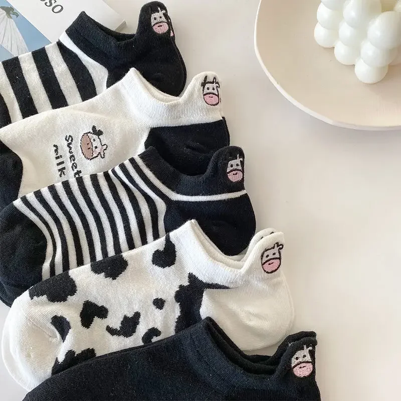 Black and white embroidery socks female ins tide socks shallow mouth summer cartoon cow cute striped boat socks