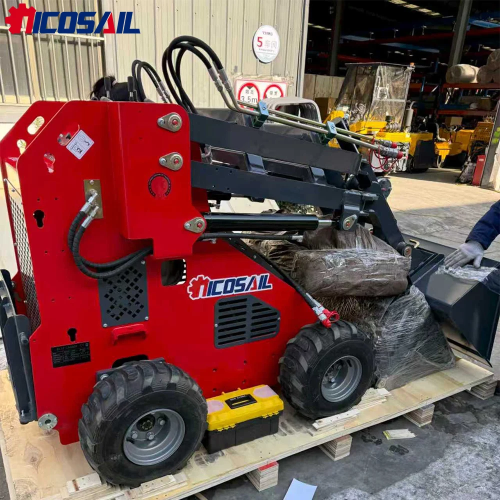 

Погрузчик с колесным приводом и устойчивой и надежной базой, сертифицированный по стандартам CE и EPA, с гибким управлением, полноприводный, для работы на любой местности.