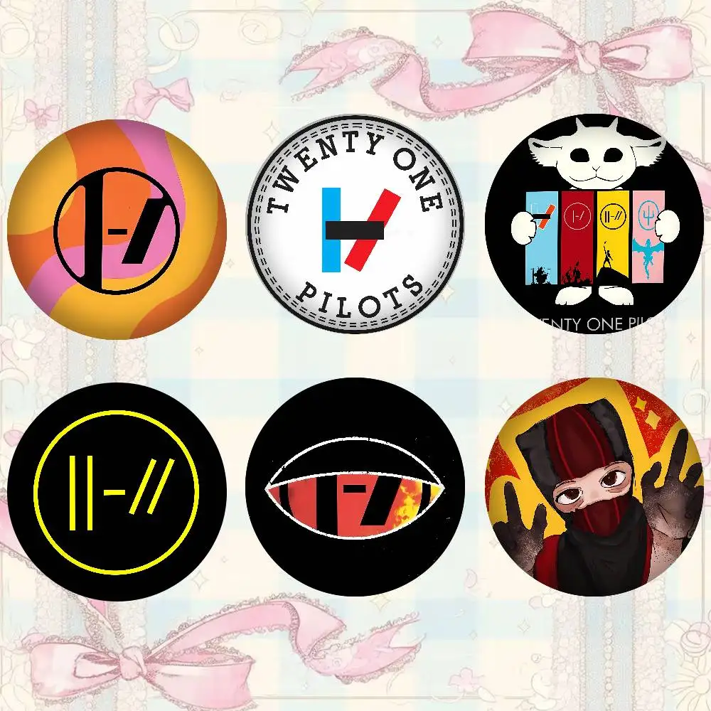 Band T-Twenty One Pilots Badges Round Exquisite Badge Brooches Creative Pins For Clothes Hat Backpack Gift Accessories