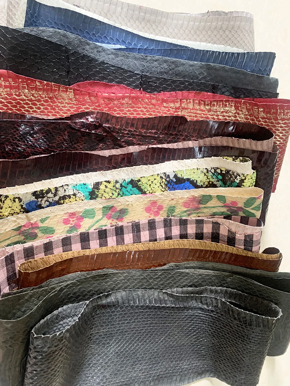 Large-sized Snake Skin Printing Leather Snake Skin For Phone Case,Belt DIY,Handmade Watch Strap Making Materials Special offer