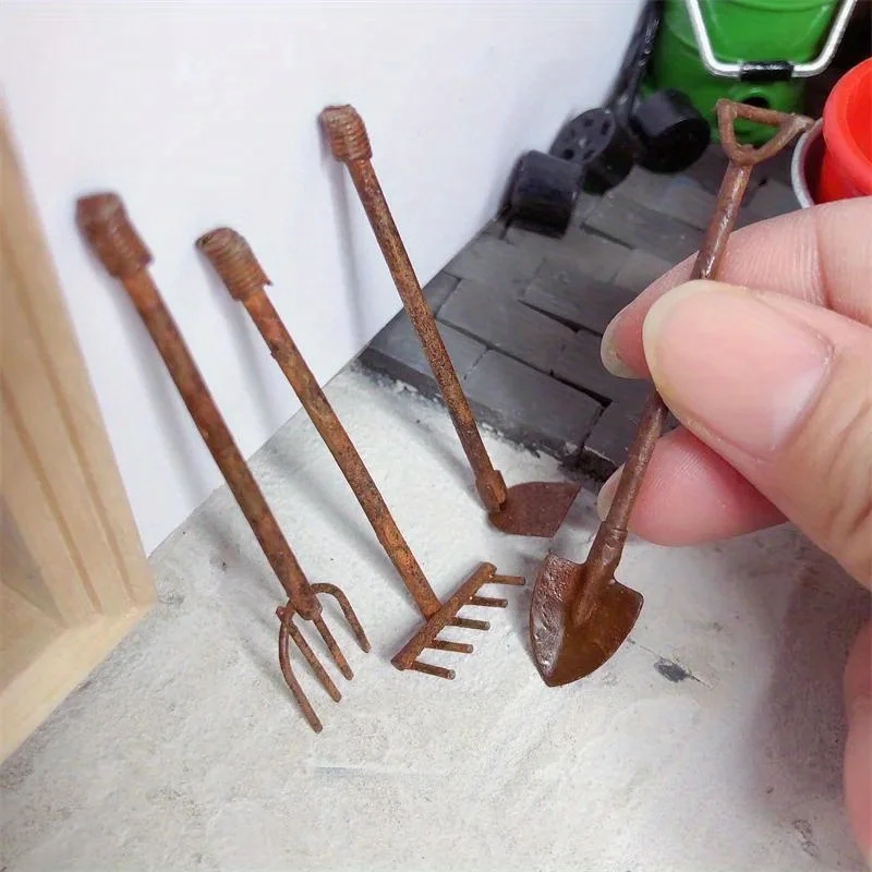 4pcs/set Miniature Garden Tools Ornaments Rusty Metal Crafts Gardening Rusted Tool Set Garden Accessories