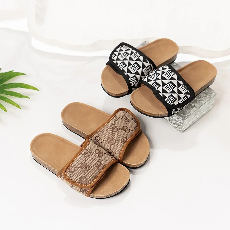 

2024 New Summer Beach Shoes for Boys and Girls Fashionable Leather Slippers Children's Casual Cork Slippers