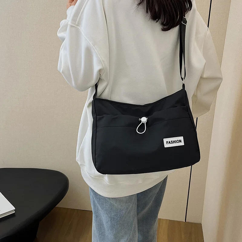 

2025 Korean Academic Crossbody Bag for Women Minimalist Shoulder Handheld Purse Fashionable Handbag