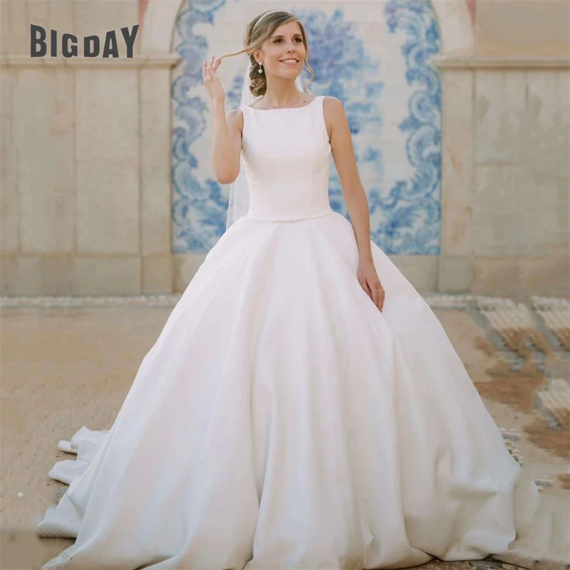 Eleganti abiti da sposa a-line donna 2024 Open Back o-collo senza spalline abito da ballo da sposa in raso Sweep Train Vestidos De Noiva