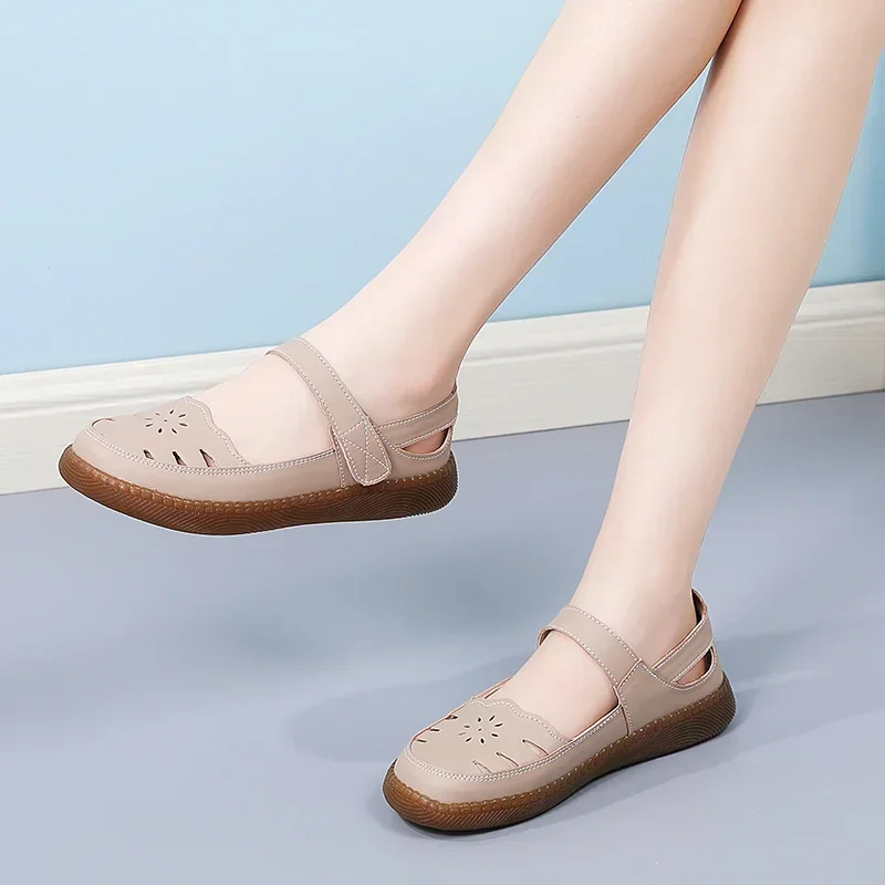 

Summer New Women's Single Shoe Lightweight Soft Sole Breathable Anti Slip Flat Bottom Nurse Outdoor Comfortable Hiking Shoes