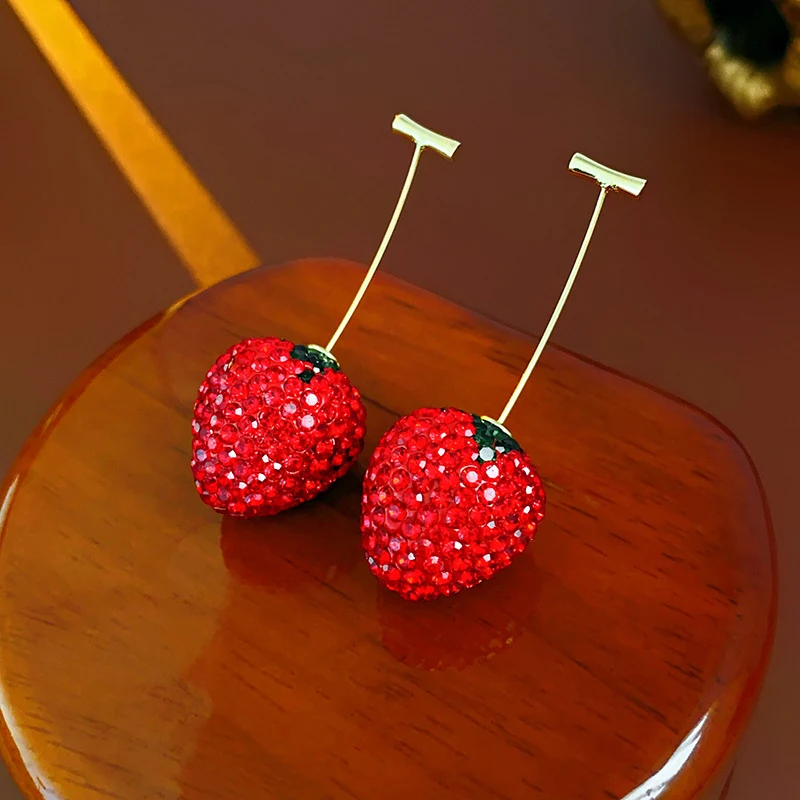 Rhinestone Red Strawberry Stud Earrings for Women Korean Ins Cute Niche Personality Earring Fashion Jewelry Factory Wholesale