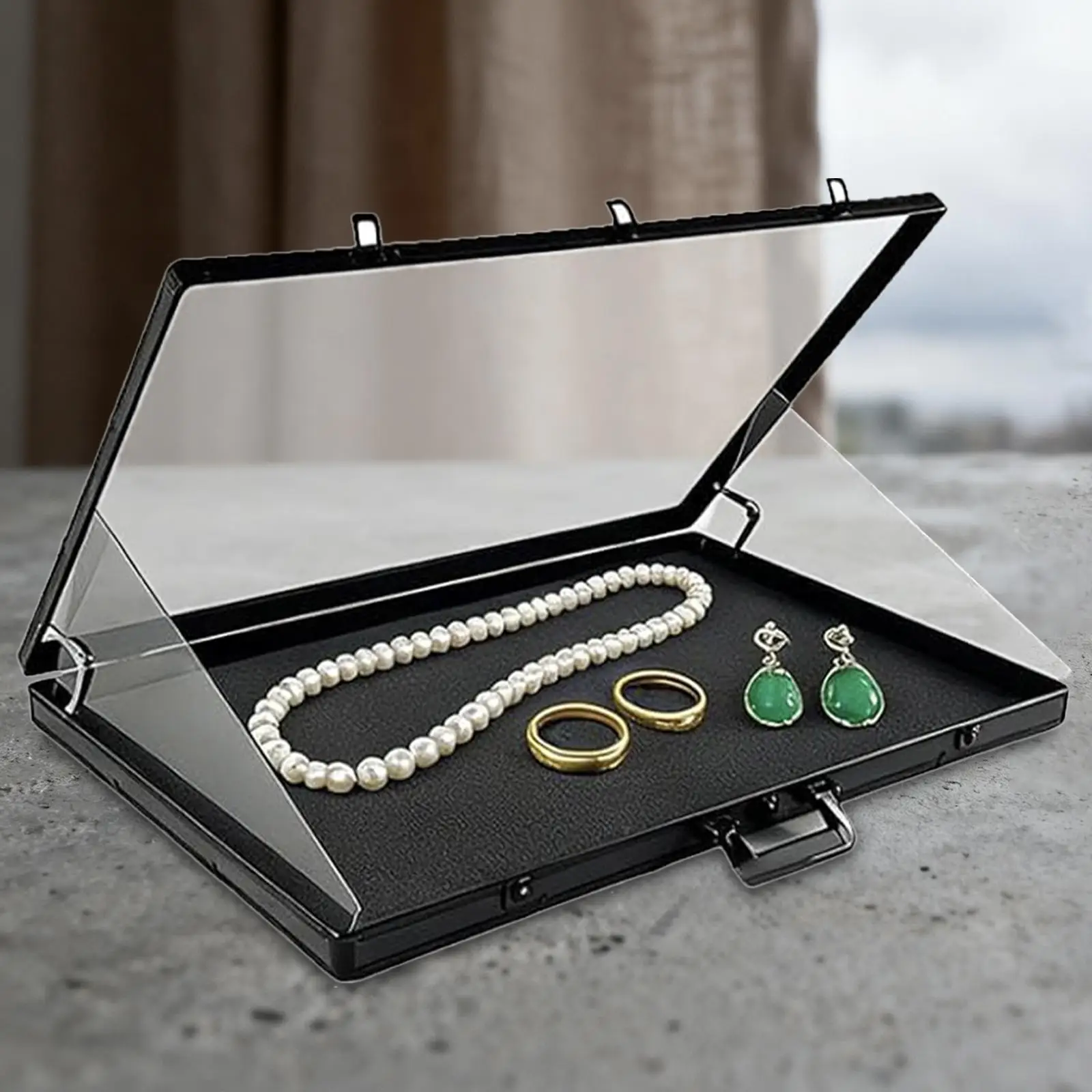 

Витрина для коллекционных карточек 83x56 см с замком и портативной ручкой для конвенций и выставок